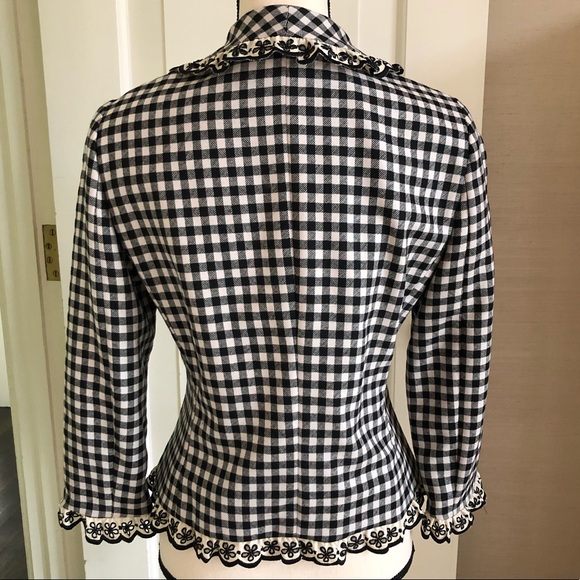 Moschino blazer with ruffed collar/front pockets - Picture 2 of 2